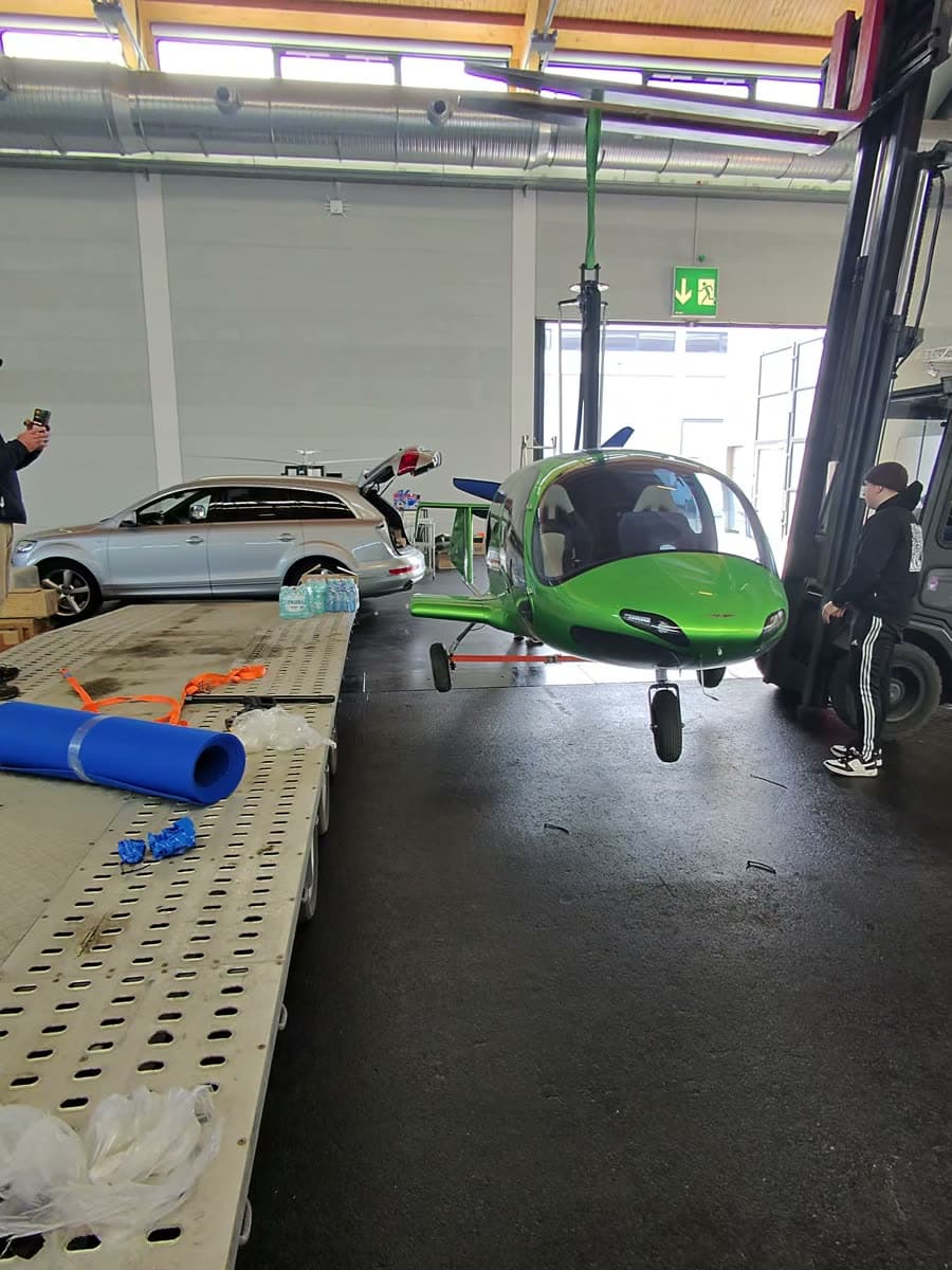 ARGON GTL gyroplane rolling towards the Manufaktura Lotnicza stand at AERO Friedrichshafen